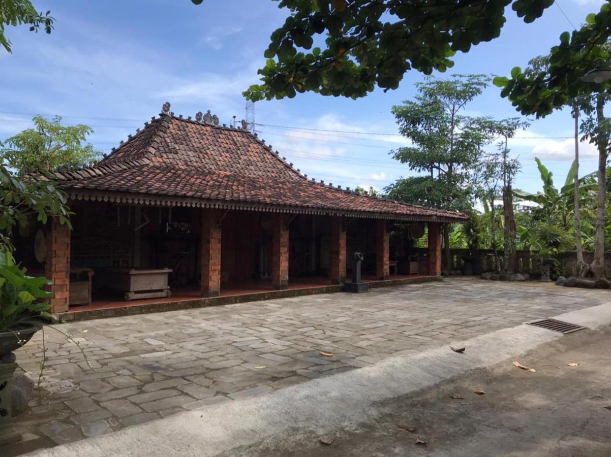Legiyem Homestay Yogyakarta Exteriör bild